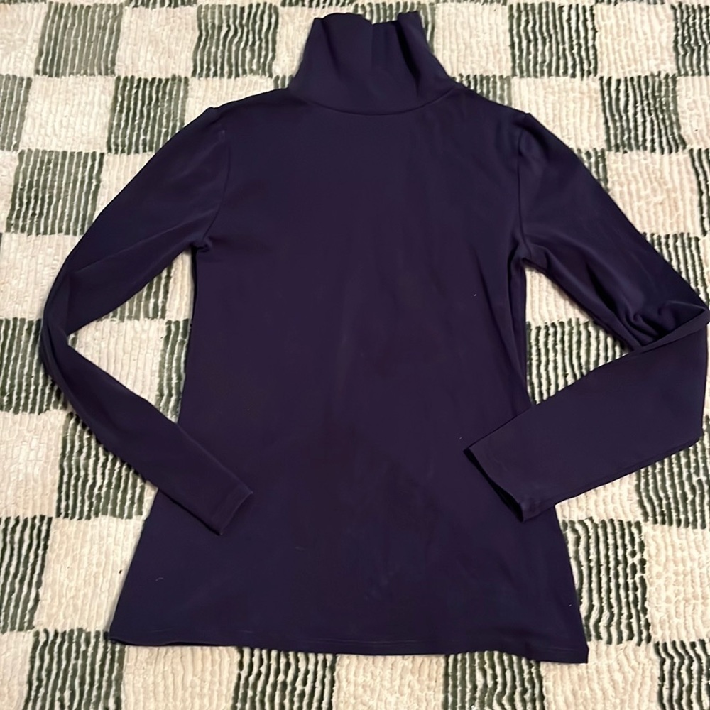 Boden woman’s navy turtleneck